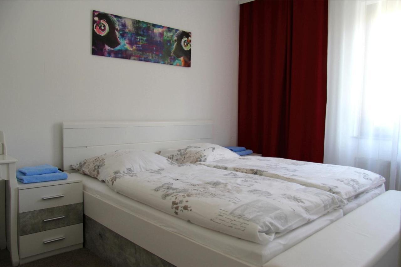 Geraeumige 4 Zimmer Wohnung An Den Kaiserthermen Trier Luaran gambar