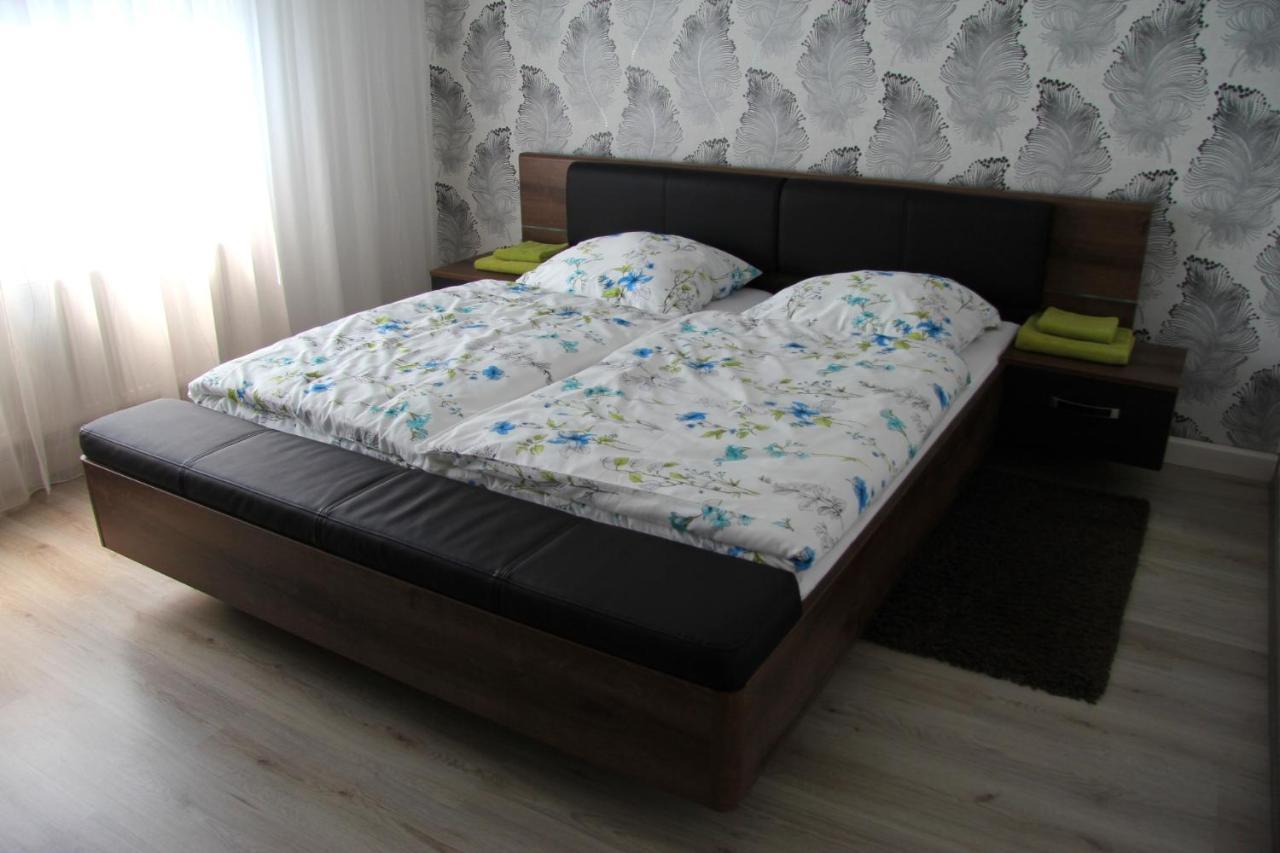 Geraeumige 4 Zimmer Wohnung An Den Kaiserthermen Trier Luaran gambar